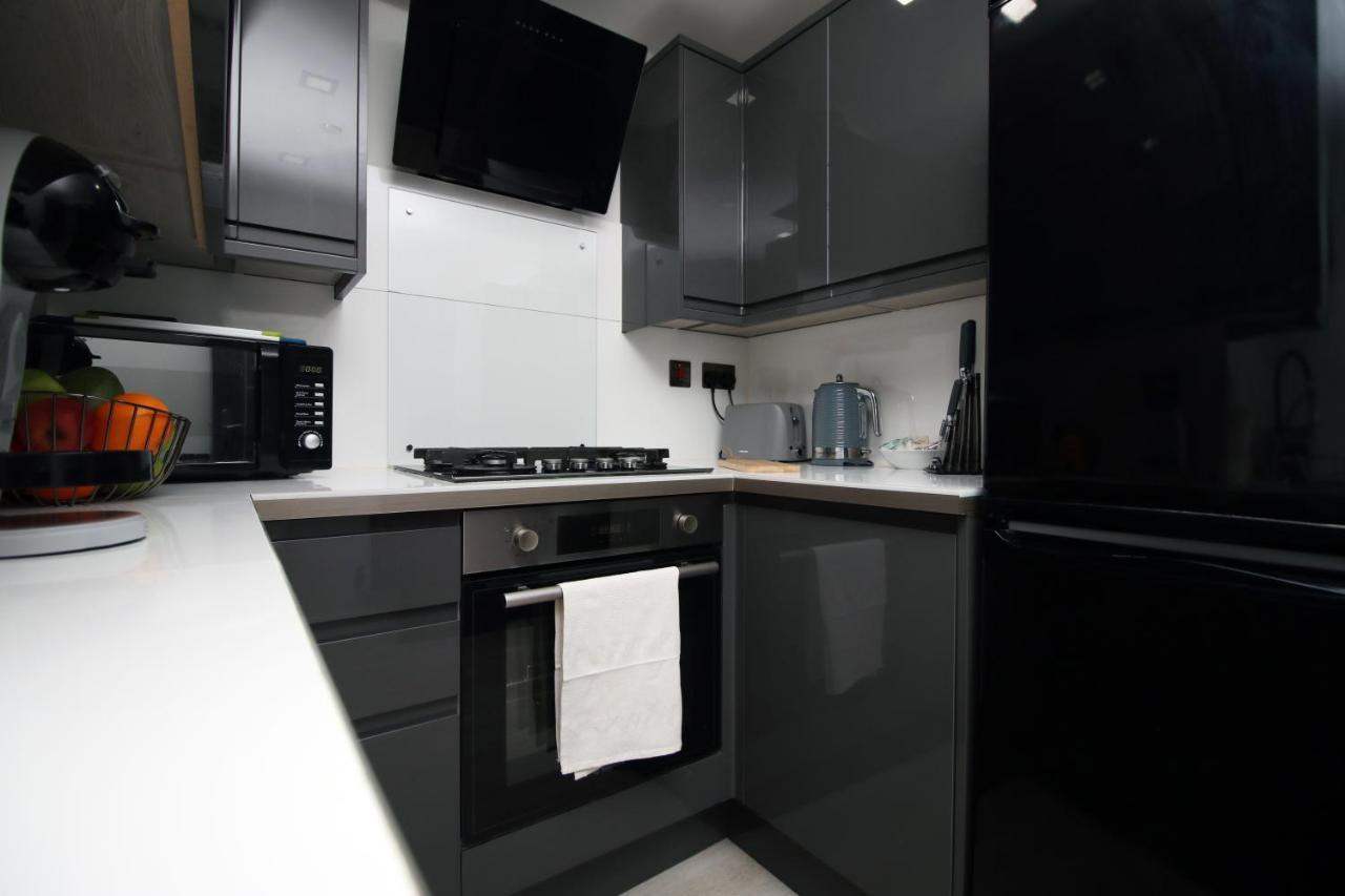 New 2 Bed Comfort - Functional - Secure - Private Cardiff Zewnętrze zdjęcie